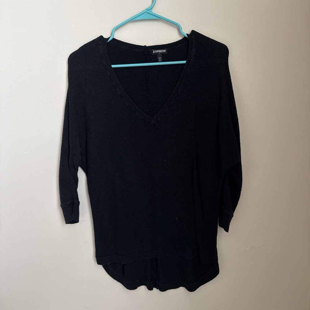 Express Women's Black three quarter Sleeve V-Neck Top